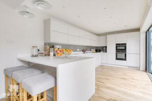 Kitchen- click for photo gallery